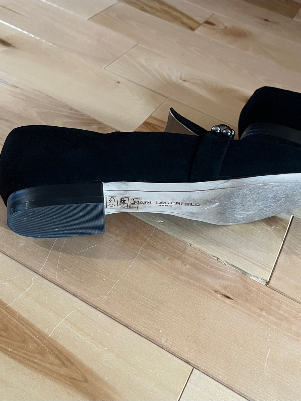 Karl Lagerfeld Paris Beaded Slip‑On Flats – Size 8 - Picture 3 of 3